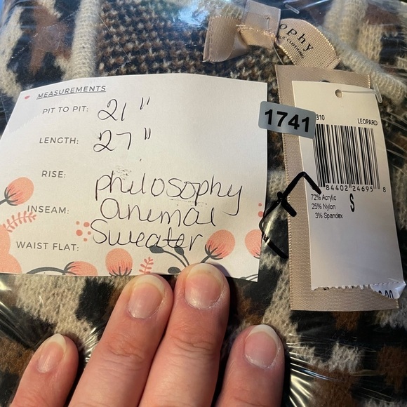 NWT LEOPARD PRINT S Soft Comfy woman crew neck sweater soft capsule quiet luxury - Picture 5 of 5